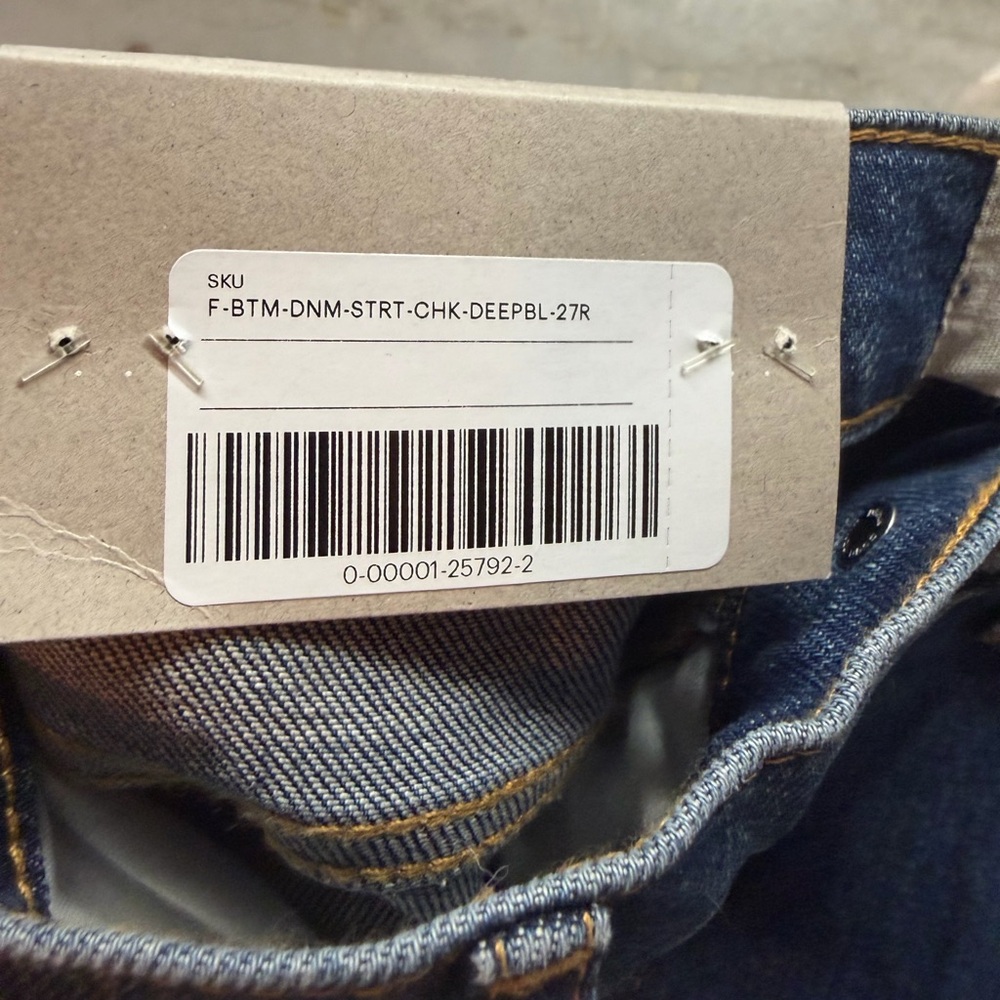NWT Everlane Women's the Original Cheeky® Jean in indigo rinse - Picture 2 of 6